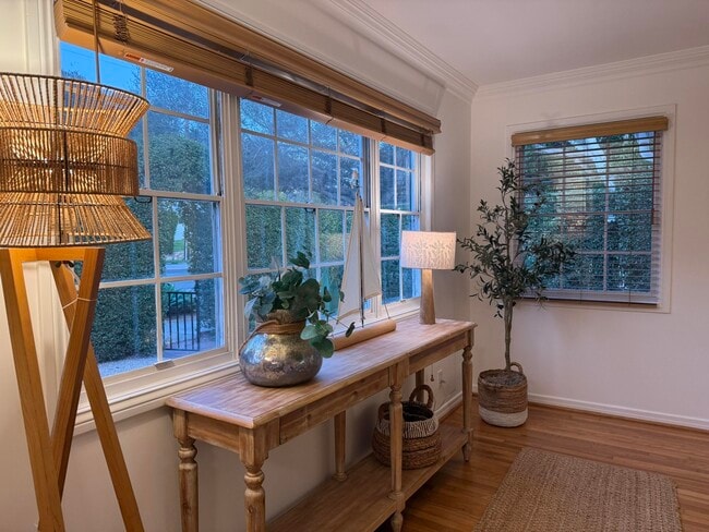 Photo - 2321 State St