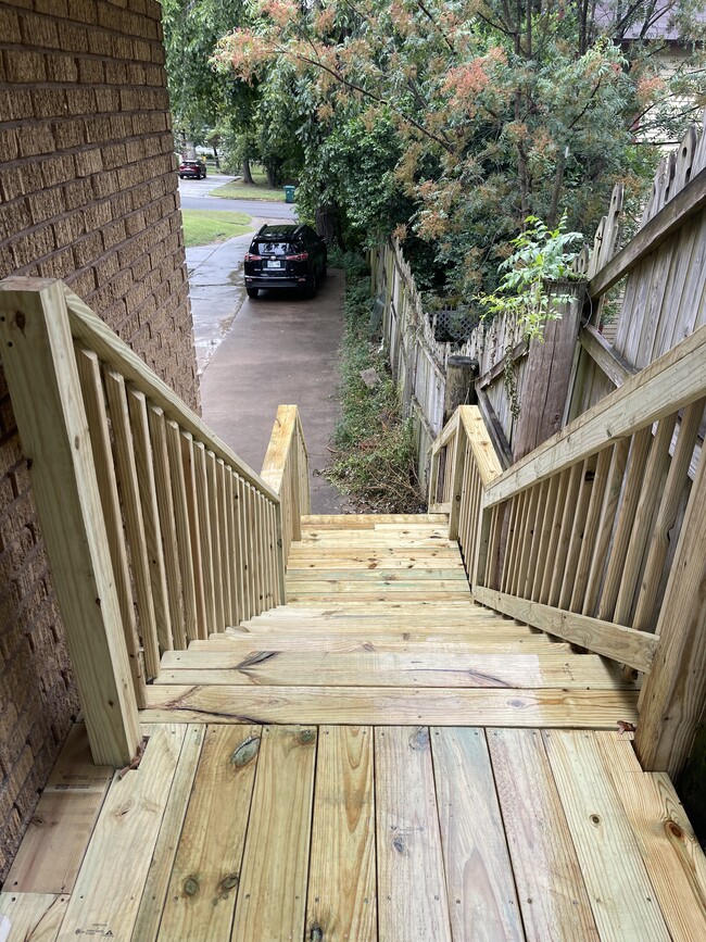 Photo - 720 1/2 N Main st Apt A