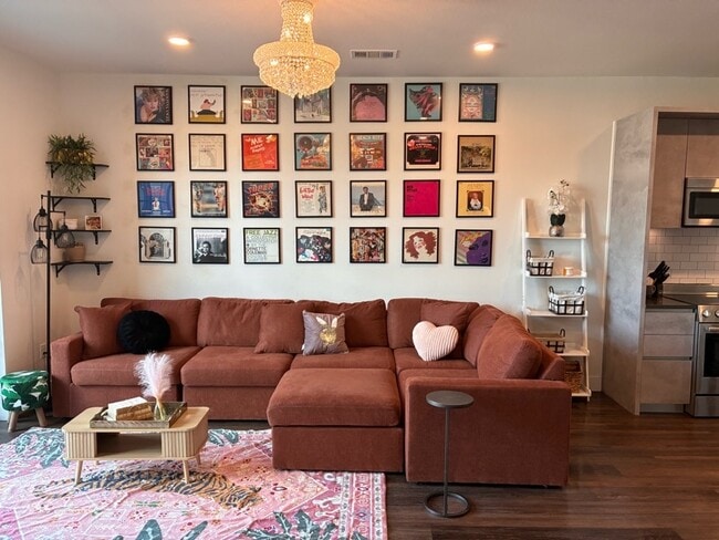 Building Photo - 4315 S Congress Ave Unit 227