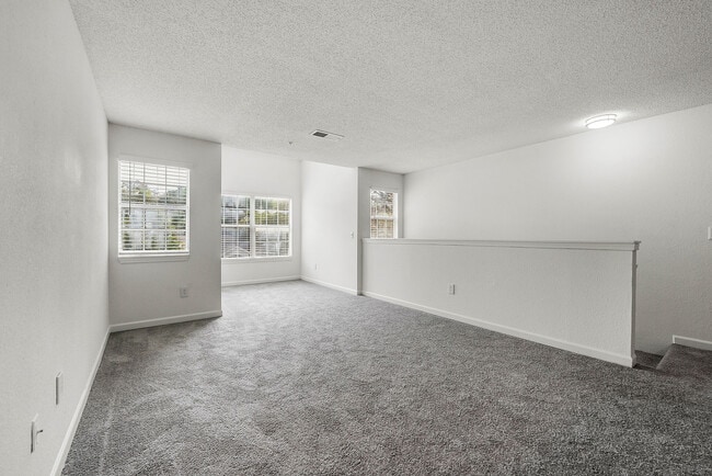 Photo - Eastlake Gardens