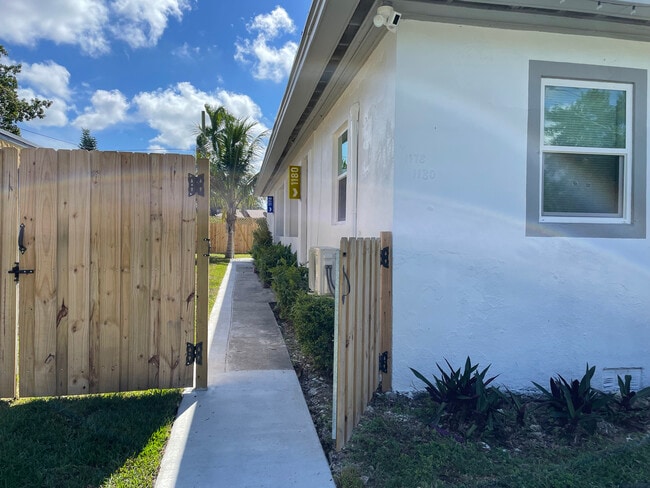 Photo - 1180 NE 112th St Unit 1180