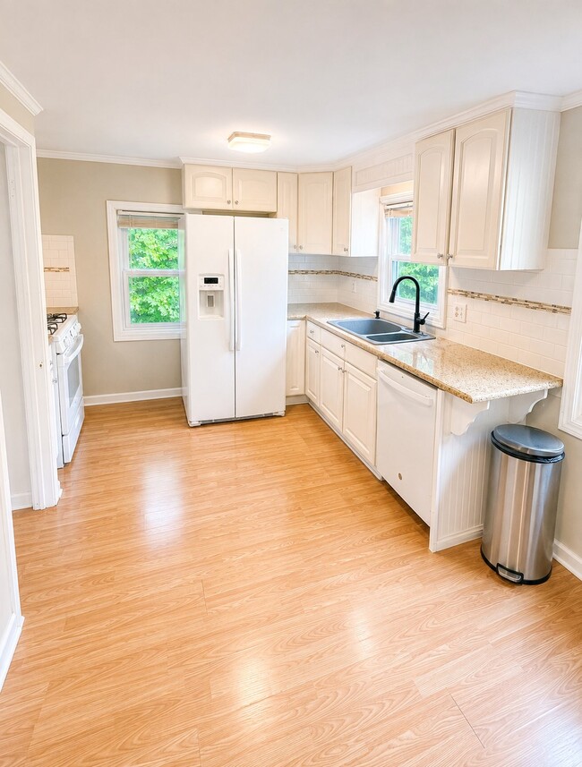 Photo - 226 Emily St Unit A
