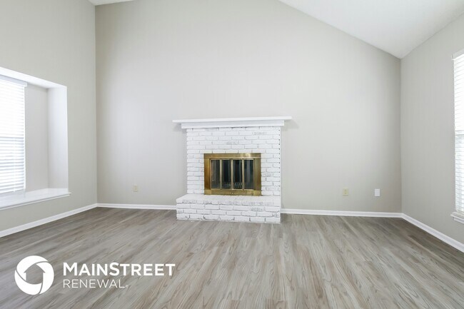 Photo - 8030 Widmer Rd