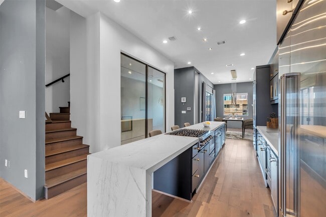 Building Photo - 1214 Dart St Rental