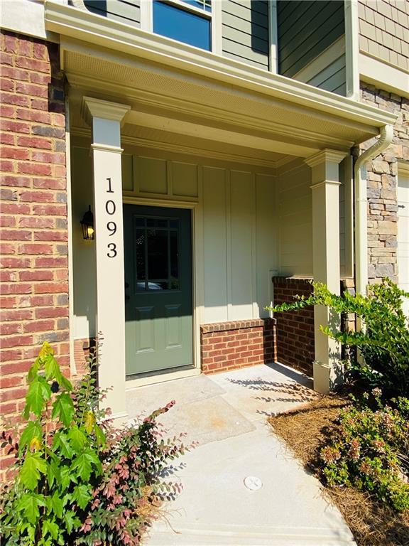 Photo - 1093 N Village Dr