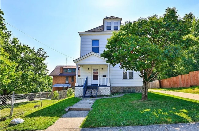 Building Photo - Bright 4-Bed Home with Fenced Yard, Central HVAC, and 3 Finished Levels