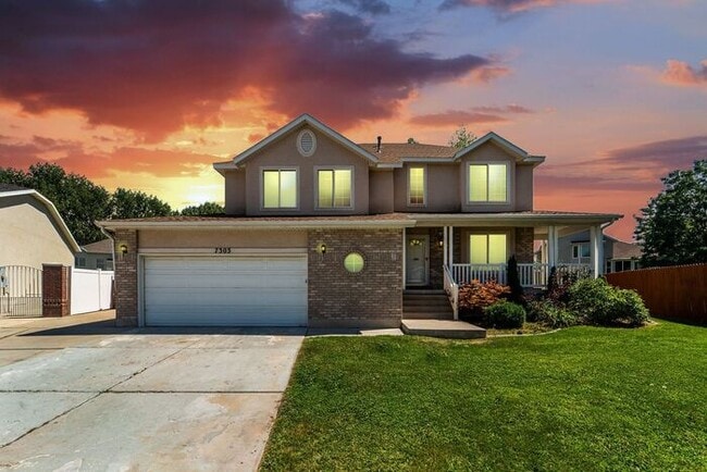 Building Photo - Beautiful Home in Midvale w/ attached 2 ca...