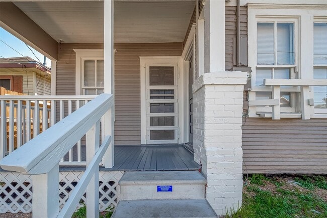 Photo - 2611 Tierwester St