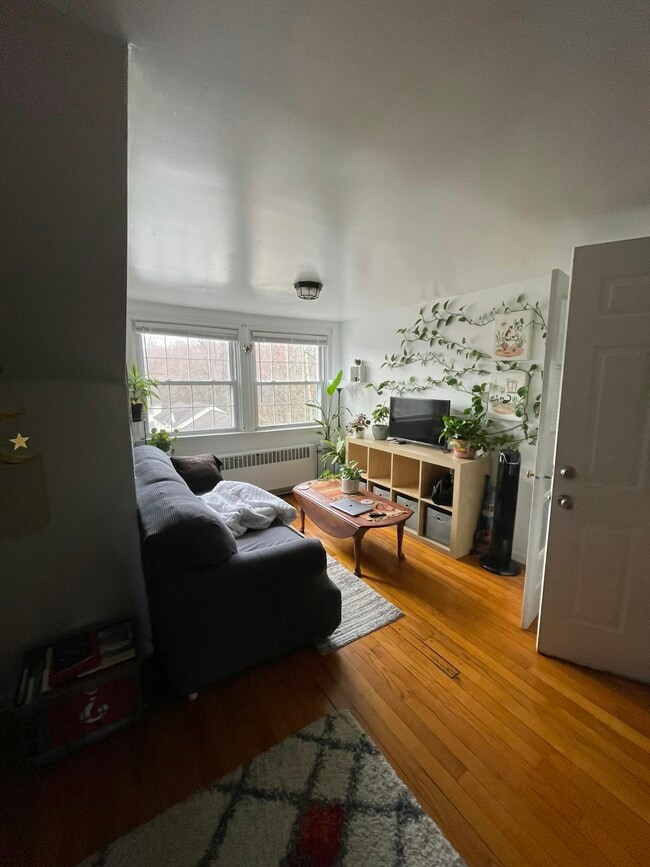 501 Capitol Tr Unit 301