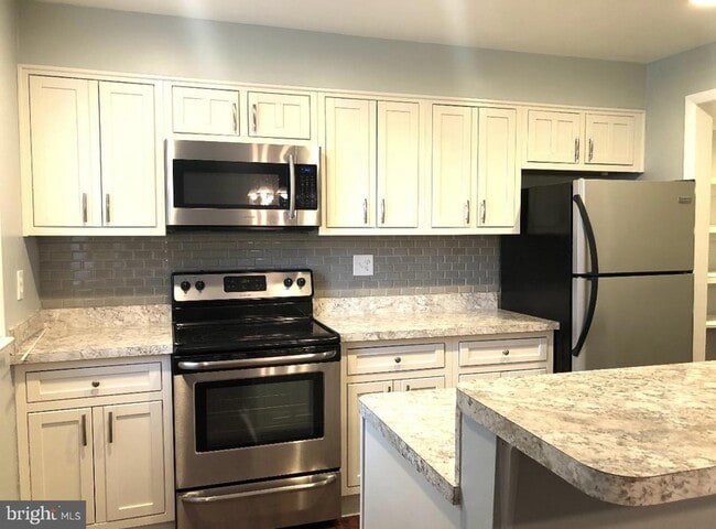 Photo - 6526 Beechwood Dr