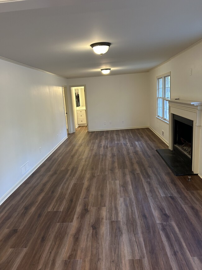 Photo - 6035 Riverside Dr