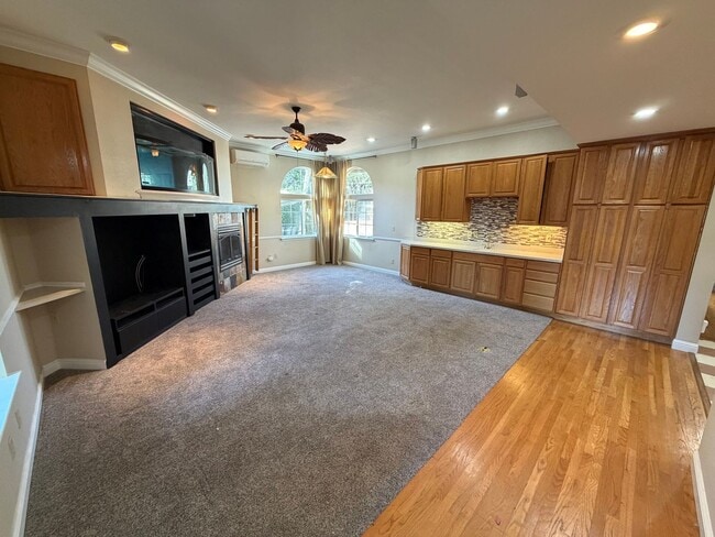 Photo - 4 Bed 3 Bath In West Alamo