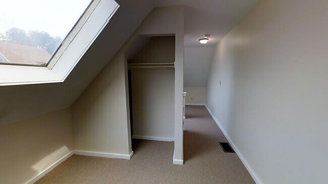 Photo - 1375 Indianola Ave