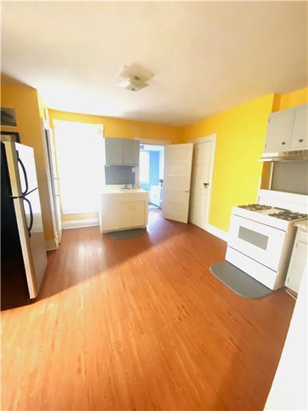 Photo - 216 Jacquette St