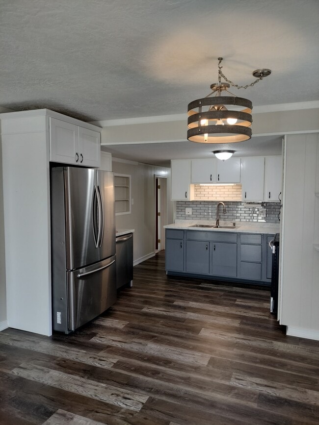 Photo - 1412-1411 11th Ave S