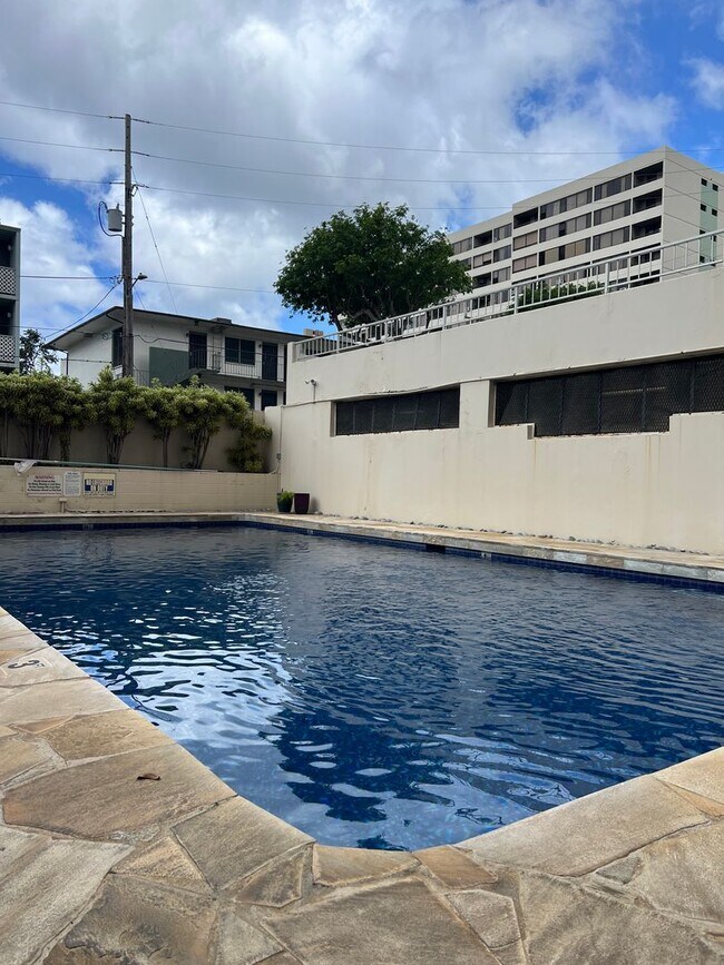 Photo - MAKIKI ROYAL