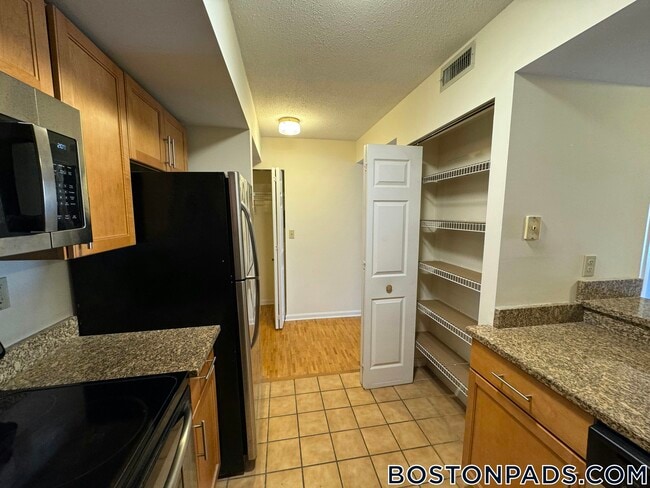 Photo - 345 Franklin St Unidad 206