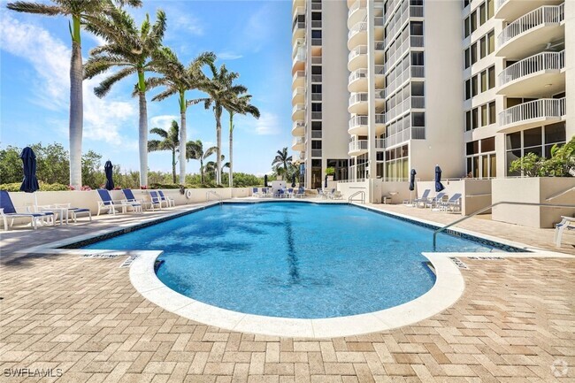 Building Photo - 6849 Grenadier Blvd Unit 1602 Rental