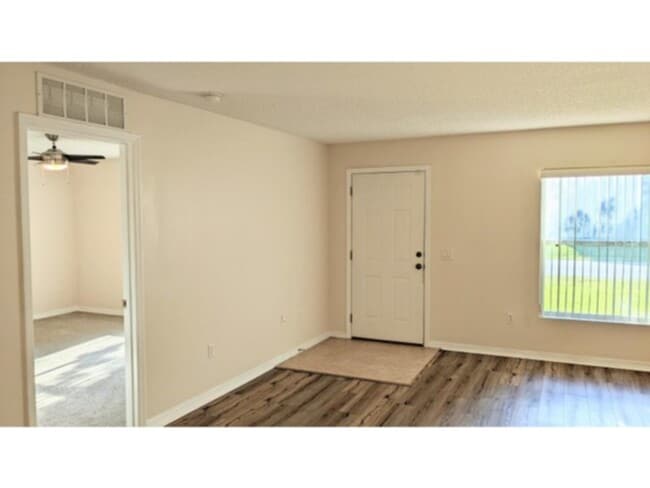 Photo - House in North Palm Coast, FL MOVE IN INCE...