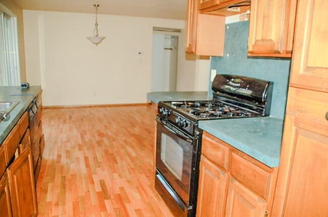 Photo - Truly adorable and private 3 bed rambler in great neighborhood in the heart of Kent.