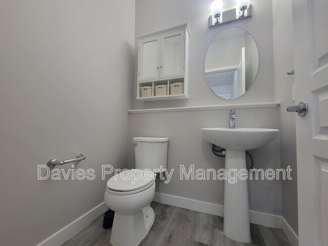 Photo - 8209-8217 217 St NW