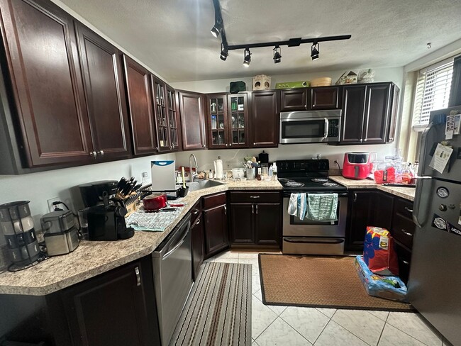 Photo - 1693-1697 Commonwealth Ave Unit 1693 Commonwealth B