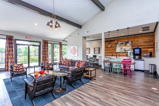 Domain Apartments
