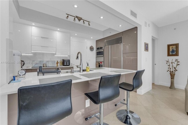 Photo - 3101 S Ocean Dr