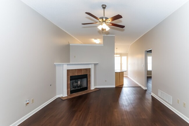 Photo - 8456 Cross Point Dr