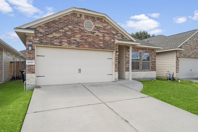 Photo - 18319 Hillingdon Ln