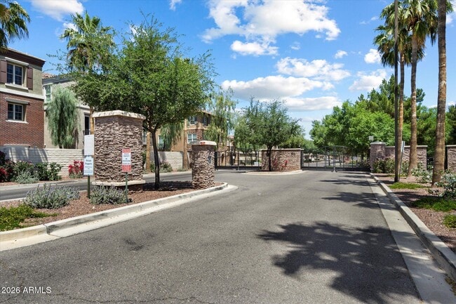 Photo - 1823 E Chelsea Ln