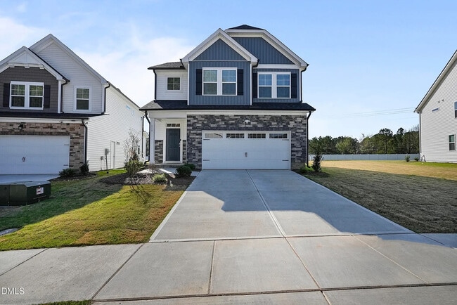 Building Photo - Room in House on Longleaf Gln Ln