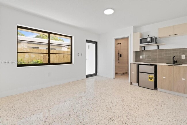 Photo - 2442 SW 3rd St Unit 3