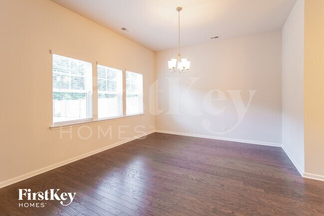 Photo - 631 Woolum Dr