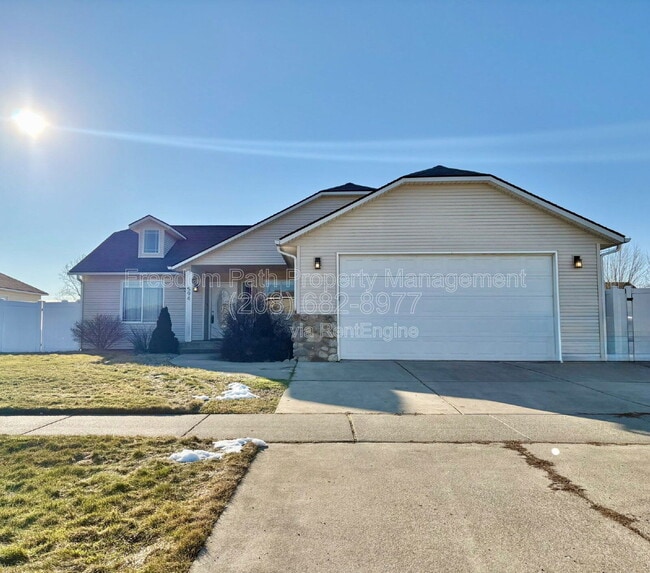 Photo - 594 W Ashworth Ln