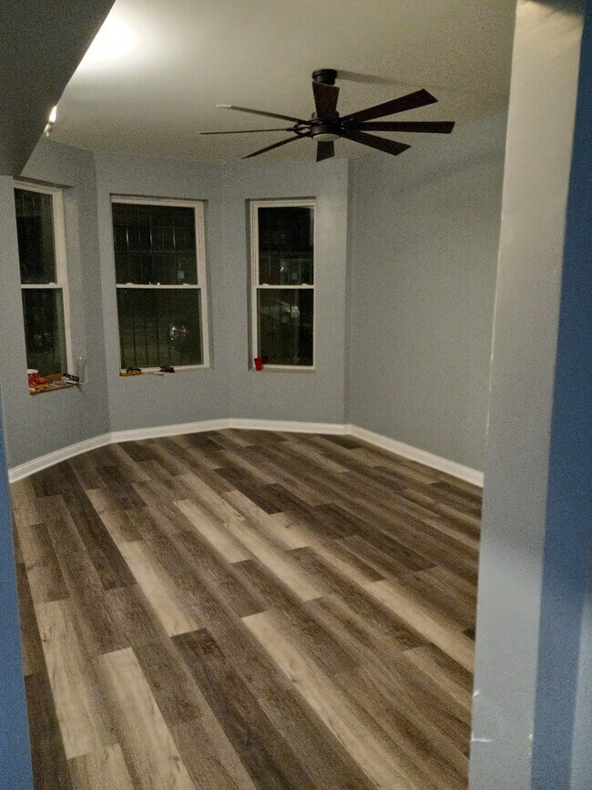 Photo - 5412 S Damen Ave