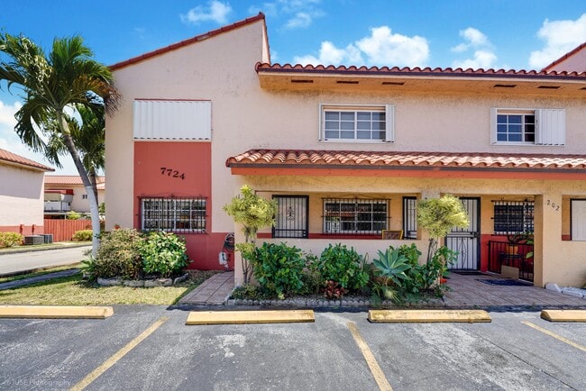 Photo - 7724 W 29th Ln Unidad # 101-38 Rental