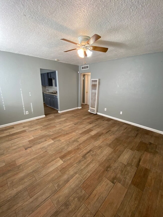 Photo - 600 N St Unit A