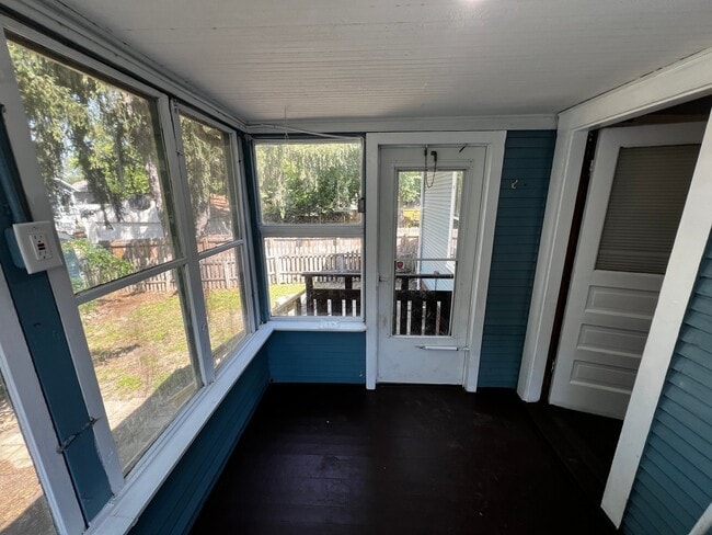 Photo - 620 Paris Ave