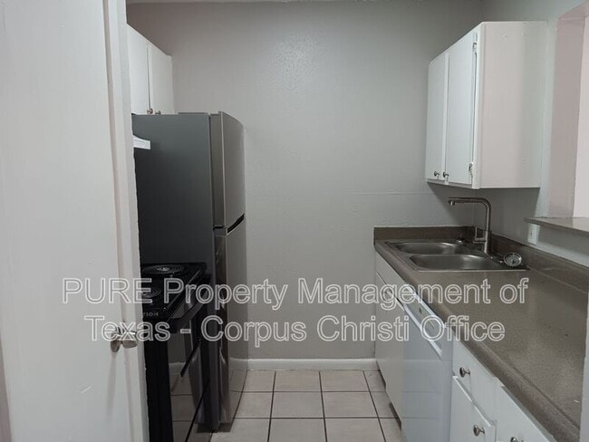 Photo - 3535 Cottonwood St