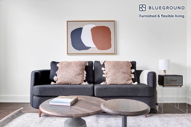 Photo - 90 Fawcett St Unit FL4-ID528