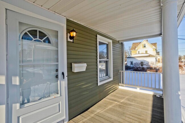 Photo - 68 Ottawa St