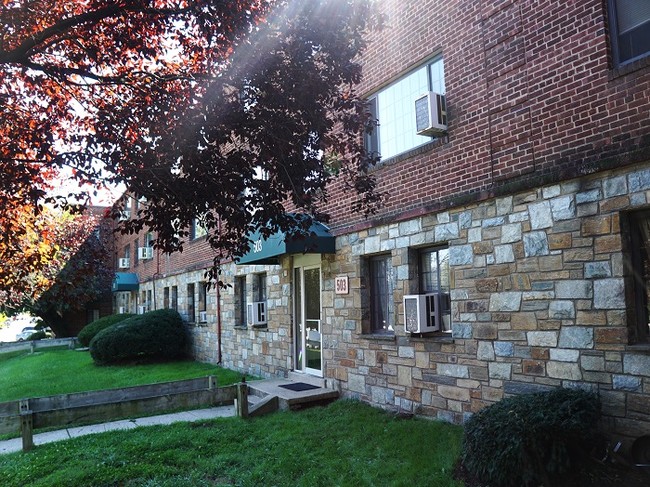 Photo - Fleetwood Village Apartments