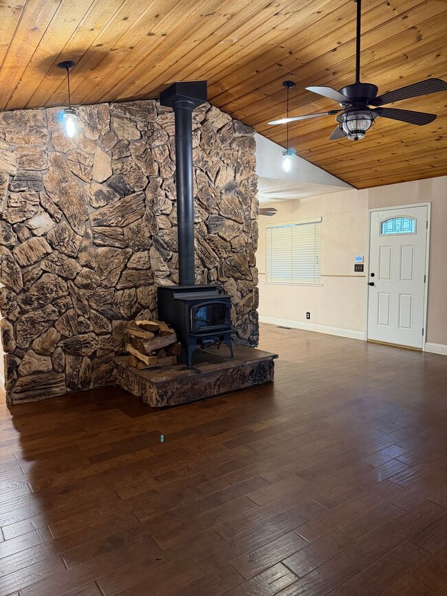 Photo - Pioneer Home