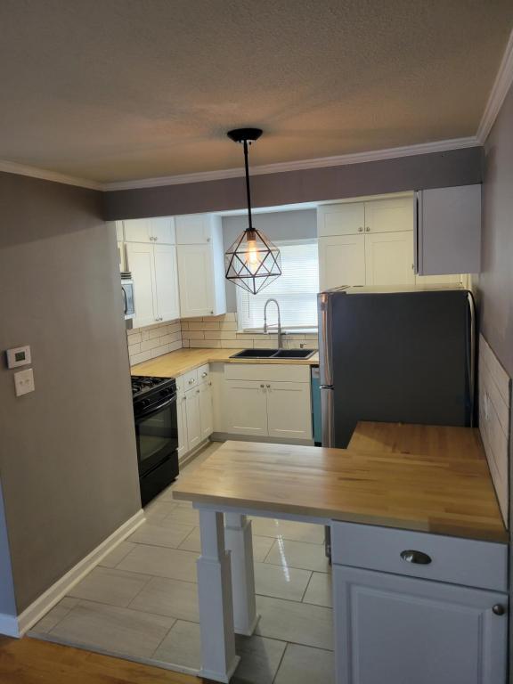 Photo - 7506 Rainbow Dr