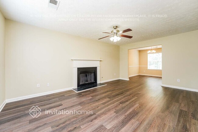 Photo - 3907 Brandon Lee Way
