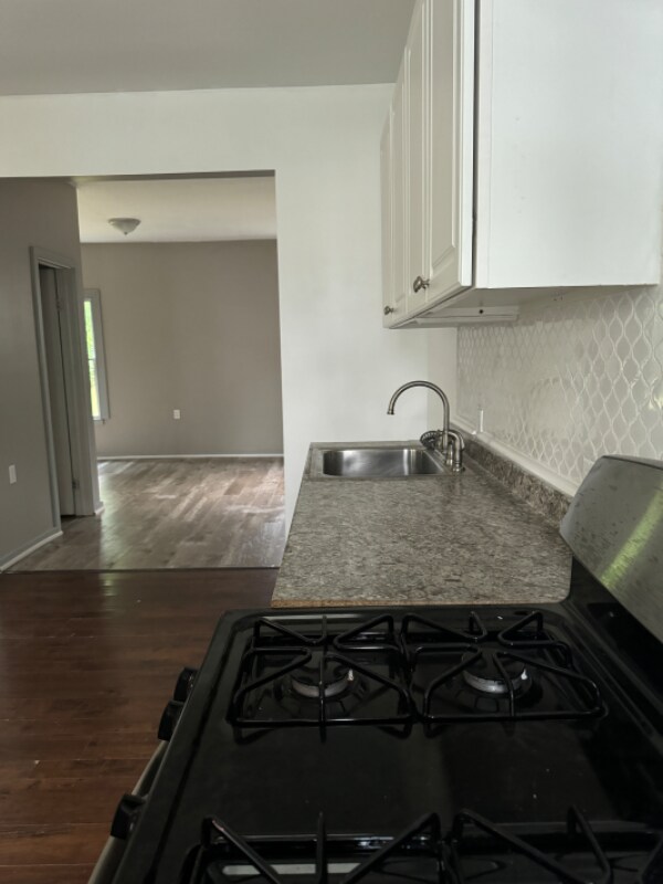 Photo - 145 W Delavan Ave Apartment Unit 3