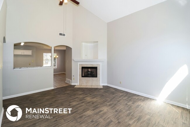 Photo - 8112 Country Mill Cove