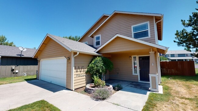 Building Photo - 1243 SE Newgate Dr