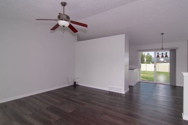 Photo - **Coming Soon** 3 Bed 2 Bath fully updated home adjacent to park & shopping